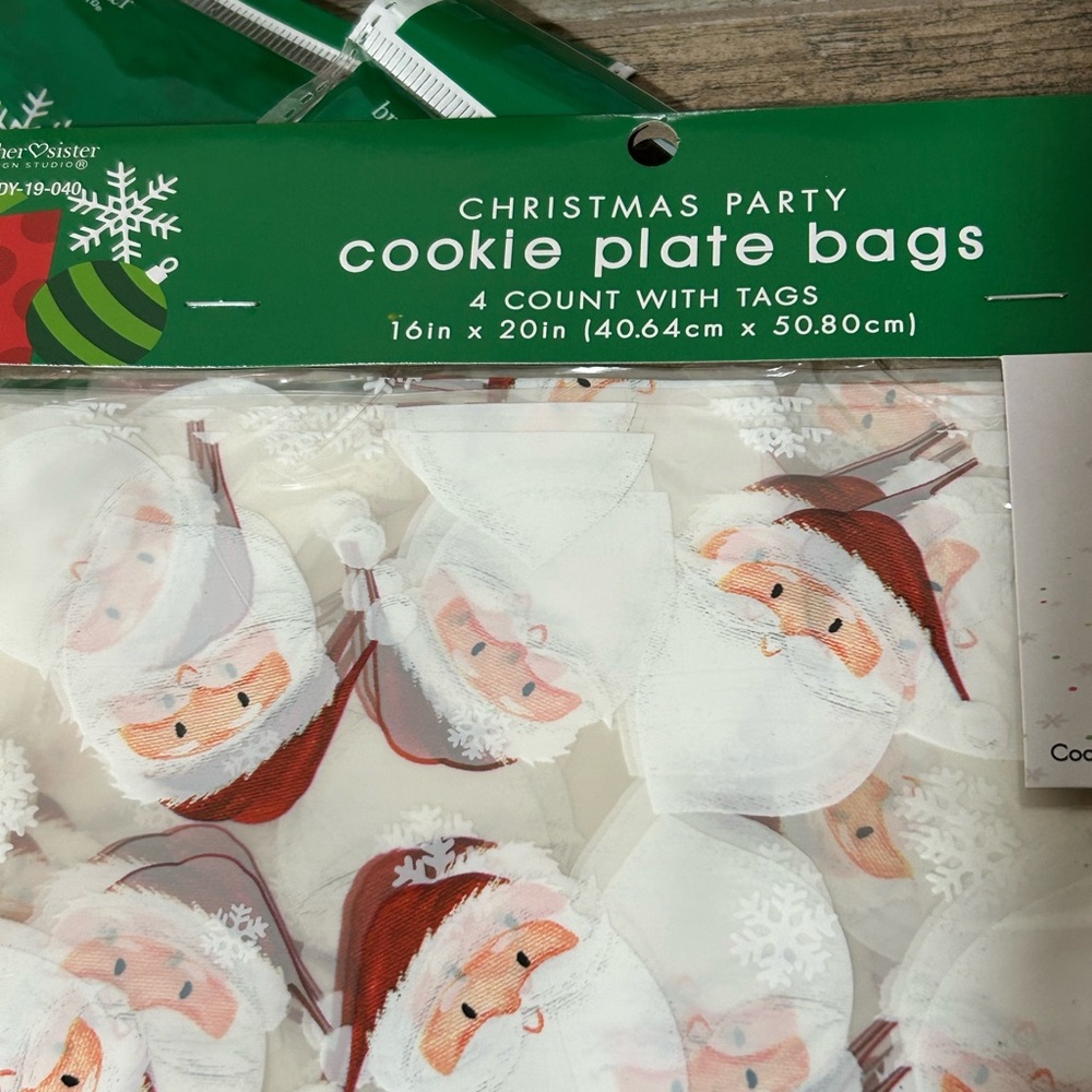 22 Festive  Holiday Christmas Gift Supplies -New Sealed - bags gift card holder - Picture 5 of 10